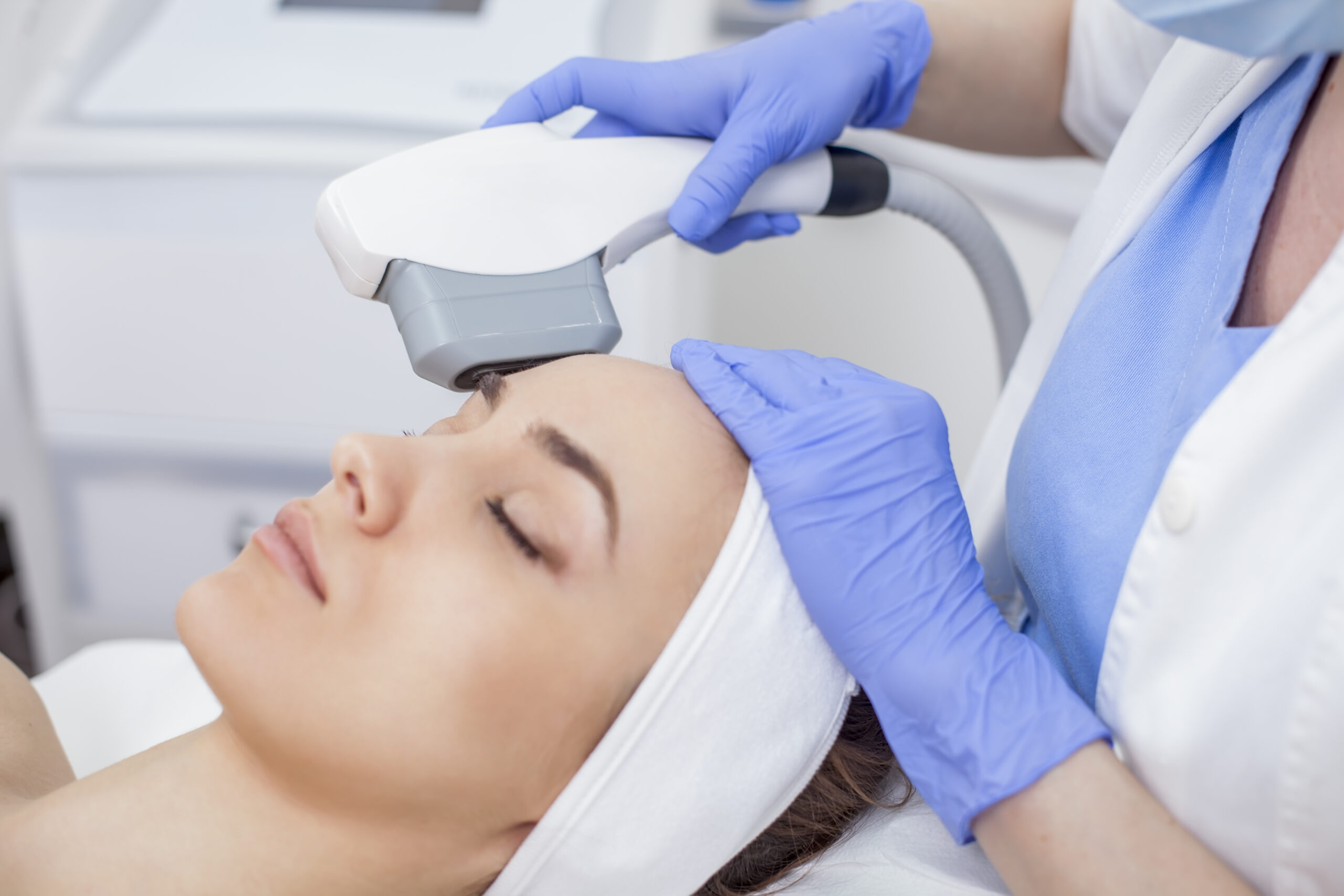 Female patient receiving BBL Forever Young treatment